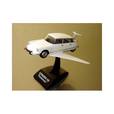 voiture fantomas miniature