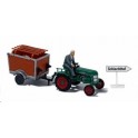 Miniature Tracteur Kramer KL11 avec conducteur, remorque, cochon